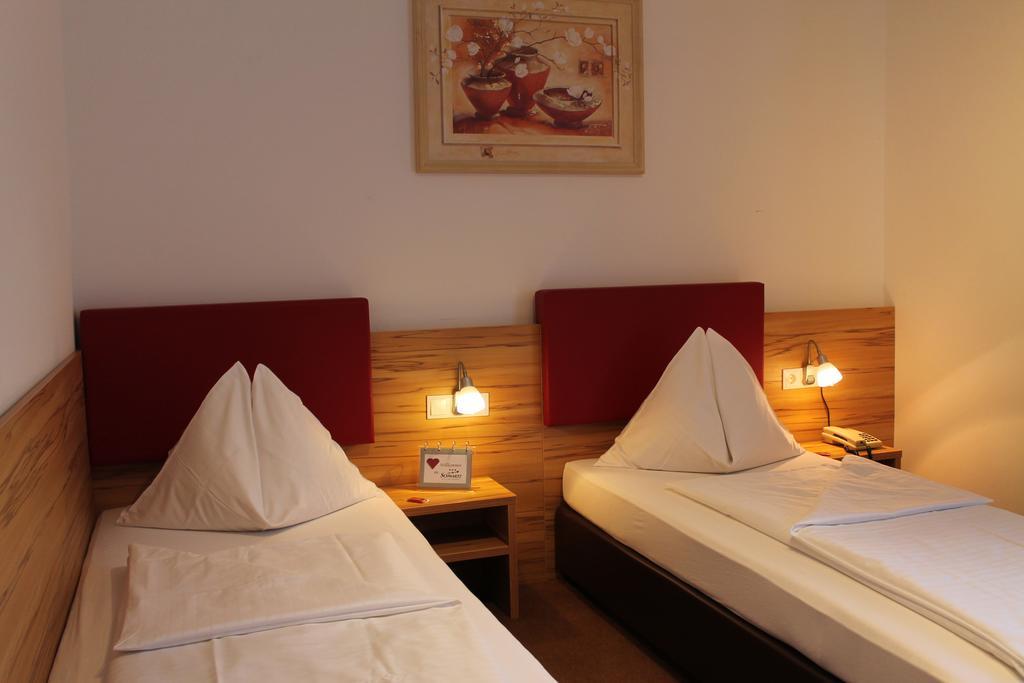 Restaurant Schwartz Hotel Neusiedl am Steinfelde